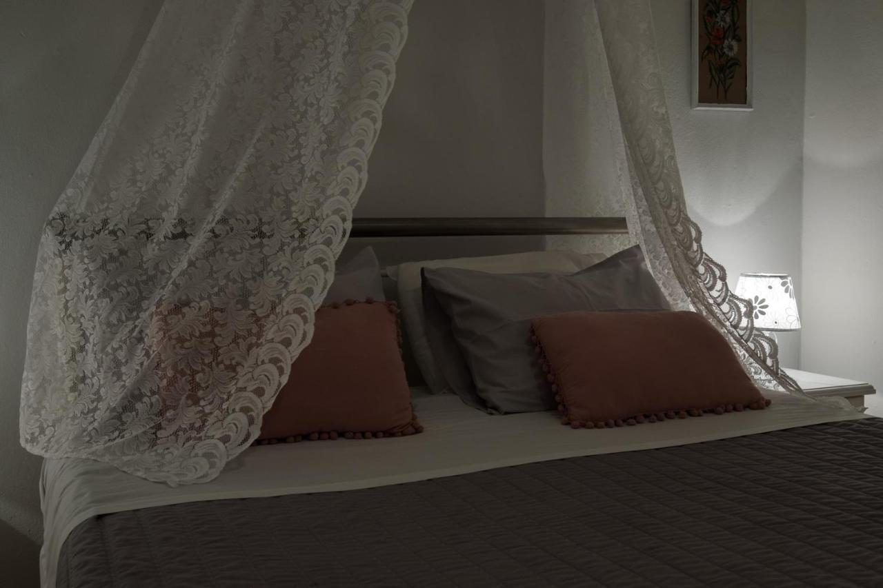 פאלאוקסטריצה Eftyxia Apartments מראה חיצוני תמונה