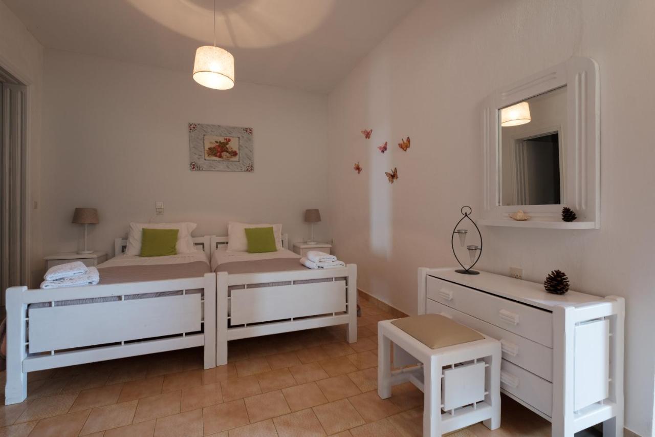 פאלאוקסטריצה Eftyxia Apartments מראה חיצוני תמונה